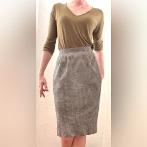 Vintage wool houndstooth pencil skirt